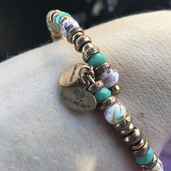 Vintage Alex & Ani Bracelet - Picture 4 of 4